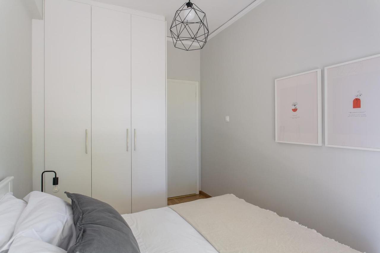 Absolute 2Br Apartment Near Emst Museum By Upstreet Афины Экстерьер фото
